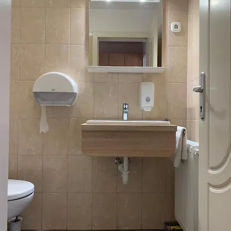 Nimrod Es Etterem 3* Mosonmagyaróvár