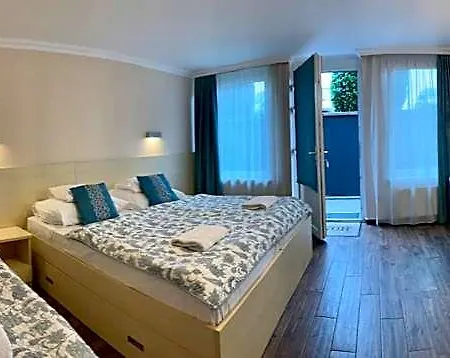 Nimrod Es Etterem Hotel