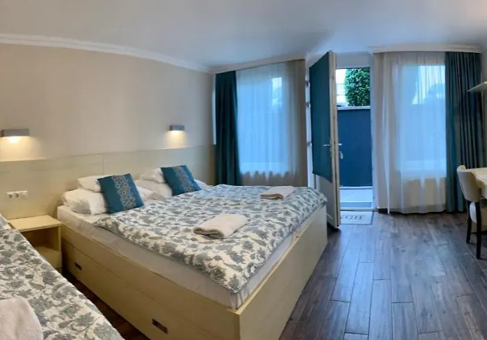 Hotel Nimrod Es Etterem