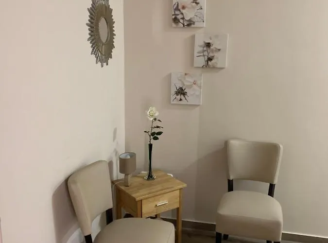 Hotel Nimrod Es Etterem
