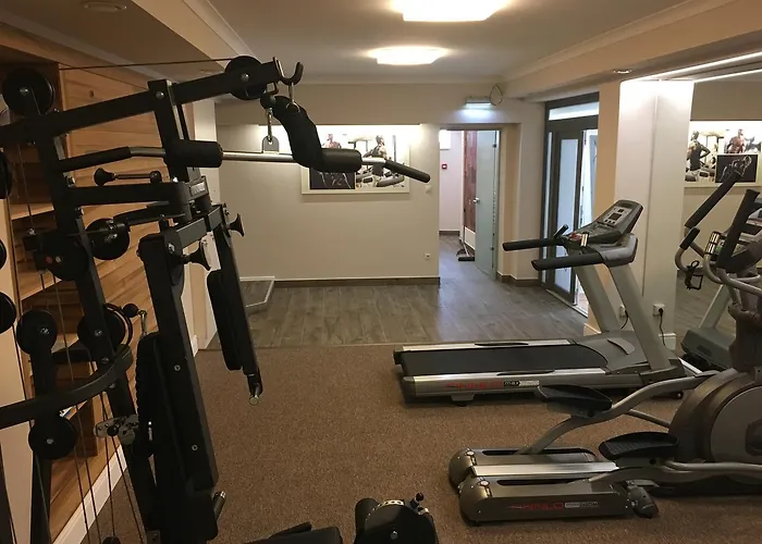 Hotel Nimrod Es Etterem 3*